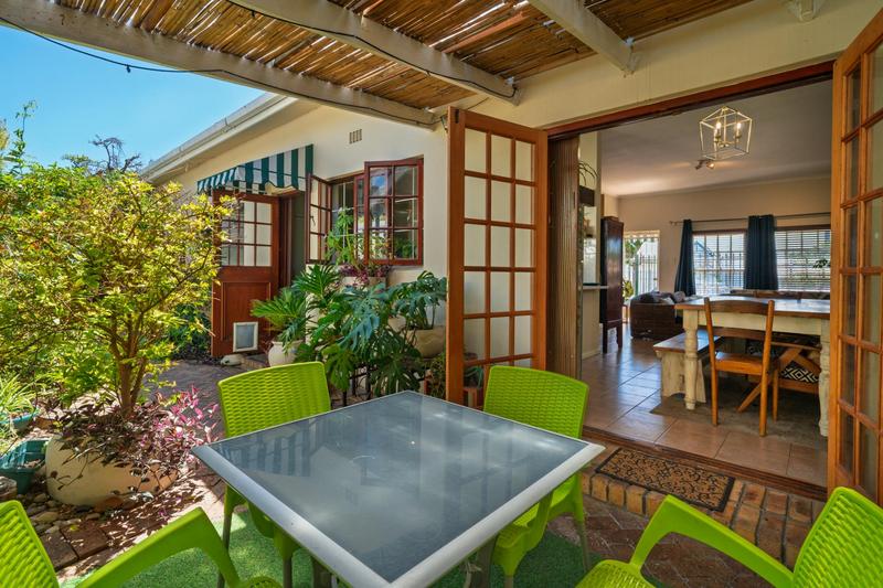 3 Bedroom Property for Sale in Harfield Village Western Cape